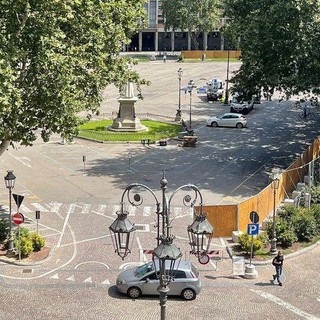 Piazza Alfieri si allestisce per Asti Musica (archivio)