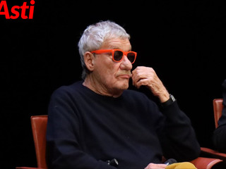 Alcune immagini dell'incontro al Teatro Alfieri (MerfePhoto) Alcune immagini dell'incontro al Teatro Alfieri (MerfePhoto)