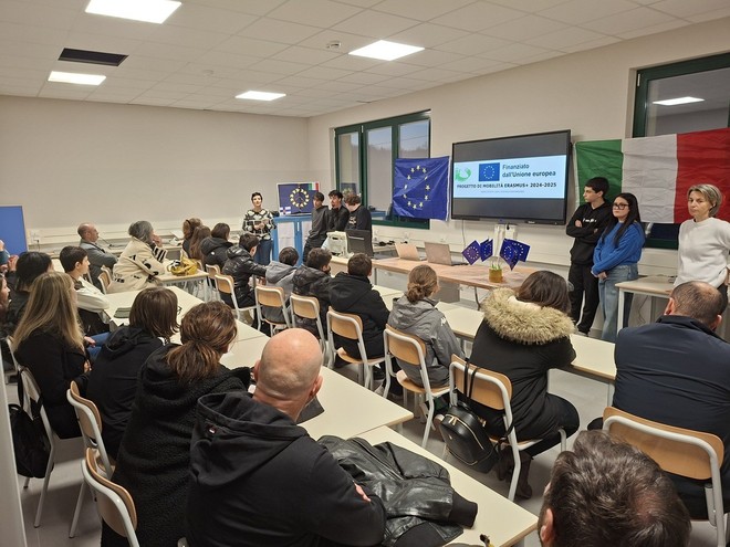 All’Open School dell’IIS Andriano un viaggio nel cuore dell’Europa All’Open School dell’IIS Andriano un viaggio nel cuore dell’Europa