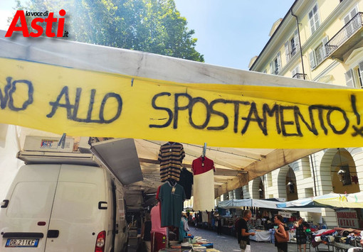 Uno striscione apposto durante una precedente manifestazione di protesta