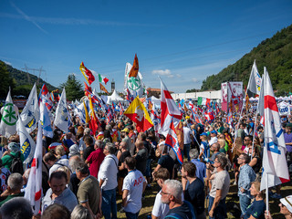 La Lega riunita a Pontida (foto di Alessandro Galbiati) La Lega riunita a Pontida (foto di Alessandro Galbiati)