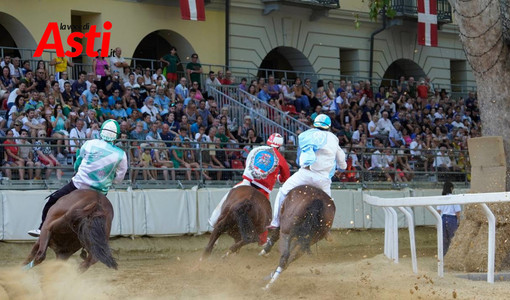 Il borsino del Palio: Tanaro davanti, ma dietro è bagarre Il borsino del Palio: Tanaro davanti, ma dietro è bagarre
