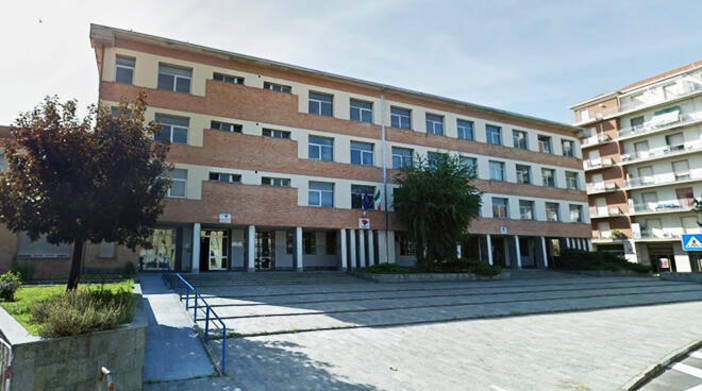 Premio al merito scolastico, ancora nessuna segnalazione per i laureati: l’appello del Comune di Nizza