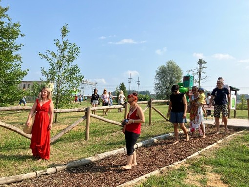 L'area del parco riservata alle camminate a piedi nudi L'area del parco riservata alle camminate a piedi nudi