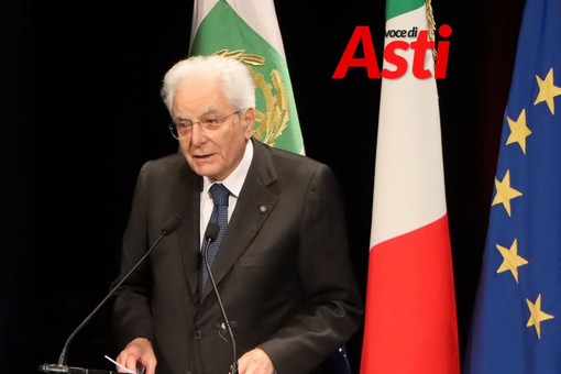 Un'immagine d'archivio (ph. Merfephoto - Efrem Zanchettin) della visita astigiana del Presidente Mattarella