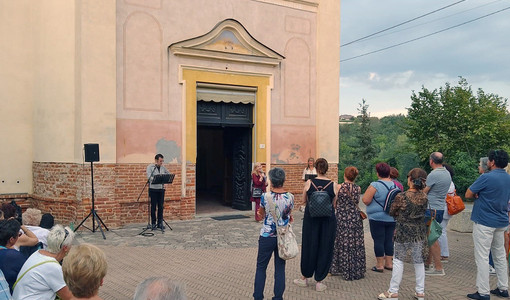 Torna sulle colline astigiane "Passeggiando con Vittorio Alfieri" tra storia, teatro e natura Torna sulle colline astigiane "Passeggiando con Vittorio Alfieri" tra storia, teatro e natura