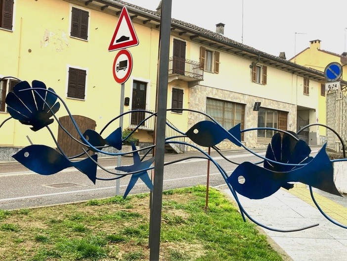 Pesciolini in strada a Villafranca