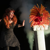 Il Teatro Alfieri gremito di giovani lettori incorona “Ottobre, Ottobre” di Katya Balen Il Teatro Alfieri gremito di giovani lettori incorona “Ottobre, Ottobre” di Katya Balen