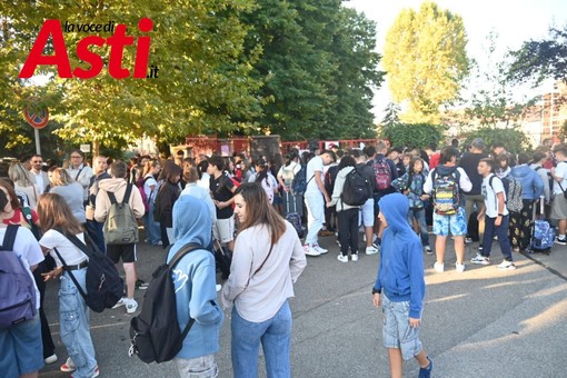 Primo giorno di scuola (MerfePhoto) Primo giorno di scuola (MerfePhoto)