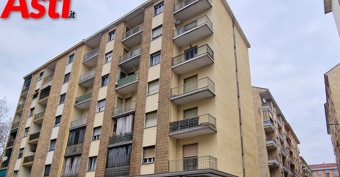 Allarme igienico in piazza Leonardo da Vinci: il Comune interviene su alloggi con animali in possibile stato di sofferenza Allarme igienico in piazza Leonardo da Vinci: il Comune interviene su alloggi con animali in possibile stato di sofferenza