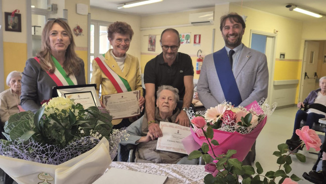 Cento anni di vita e cultura: festa per la professoressa Eleonora Niccolini