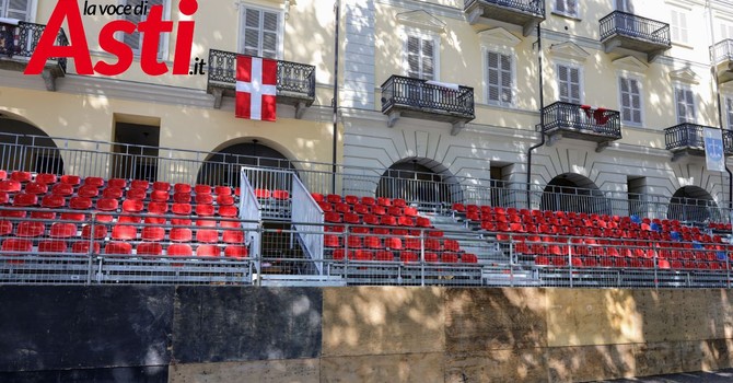 Piazza Alfieri chiusa: da oggi abbonamenti della zona Est validi anche in piazza Campo del Palio