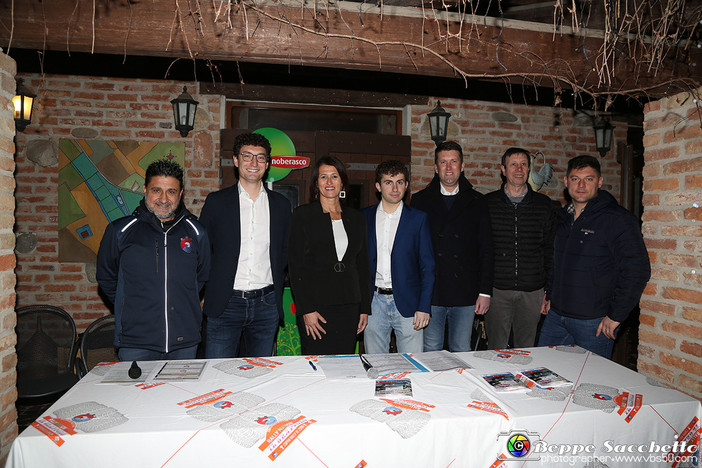 Domani al Castello di Costigliole la presentazione del Grappolo storico Domani al Castello di Costigliole la presentazione del Grappolo storico