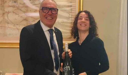 Costigliole d'Asti festeggia Azzurra Gallo, stella del calcio mondiale