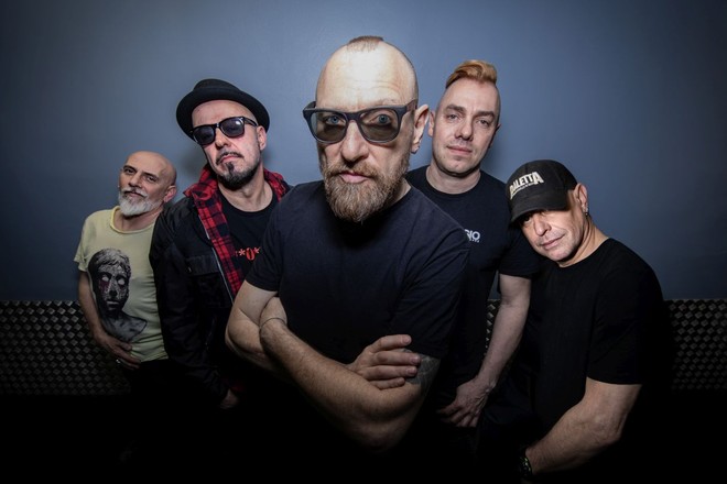 Dalle ore 22.30 in programma il live dei PUNKREAS