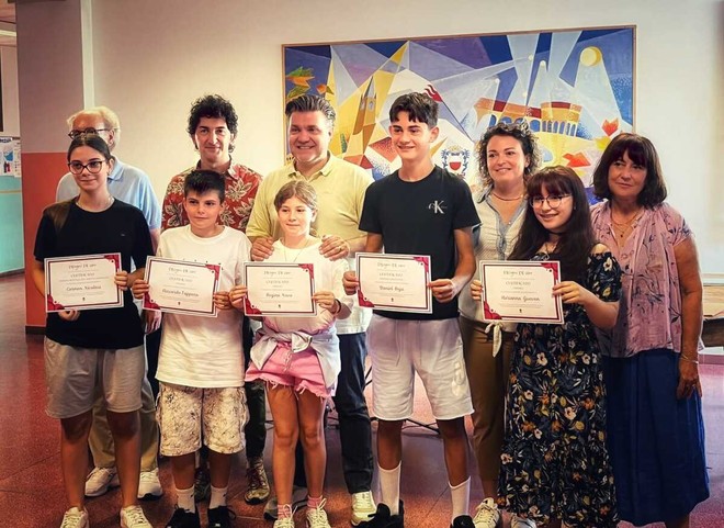 Applausi e disegni: “DiSegni DiVino” premia i giovani artisti di Moncalvo Applausi e disegni: “DiSegni DiVino” premia i giovani artisti di Moncalvo