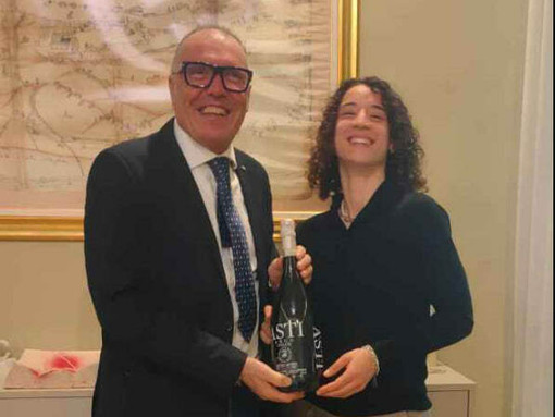 Costigliole d'Asti festeggia Azzurra Gallo, stella del calcio mondiale