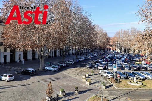 Asti: manutenzione del verde in piazza Alfieri, scattano i divieti