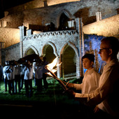 A Castagnole Monferrato la Passiùn del Giovedì Santo: il Vangelo delle Cucitrici tra canto popolare e memoria laica A Castagnole Monferrato la Passiùn del Giovedì Santo: il Vangelo delle Cucitrici tra canto popolare e memoria laica