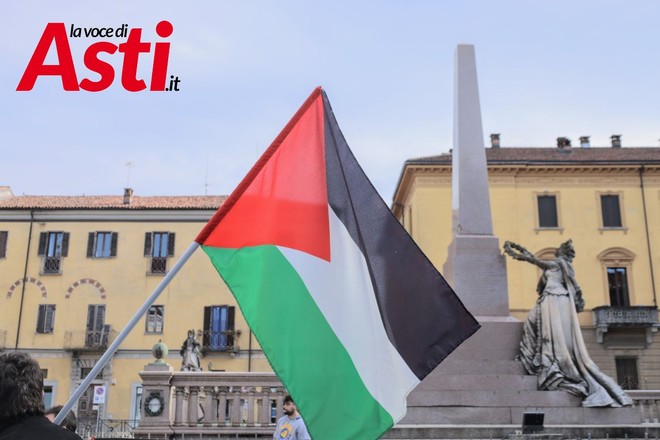 Immagine d'archivio relativa un presidio astigiano svoltosi in piazza Roma
