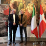 Da sinistra, l'Ambasciatore di Danimarca in Italia Peter Taksøe-Jensen e Davide Lauro, presidente ASD Fausto Coppi on the road, che organizza la granfondo