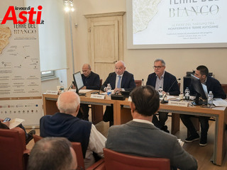 Le immagini della presentazione (Merphefoto) Le immagini della presentazione (Merphefoto)