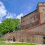 Monticello d’Alba celebra i 650 anni dei Roero tra arte contemporanea e memoria storica