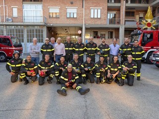 Foto di gruppo con i colleghi