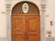 L'entrata del palazzo vescovile di Asti, sede della premiazione
