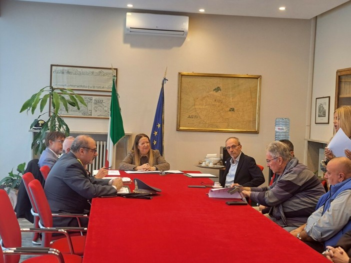Castellero firma per il controllo di vicinato, sale a 48 il numero dei protocolli nell'Astigiano Castellero firma per il controllo di vicinato, sale a 48 il numero dei protocolli nell'Astigiano