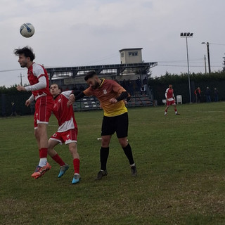 Moncalvo, solo un pari a Quargnento: la vetta si allontana, ma i play-off restano a un passo