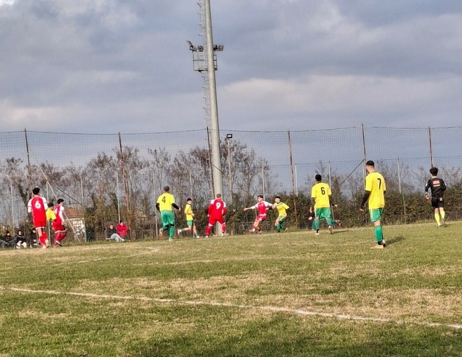 Moncalvo Calcio, battuta d'arresto a Rocca Grimalda: finisce 2-0
