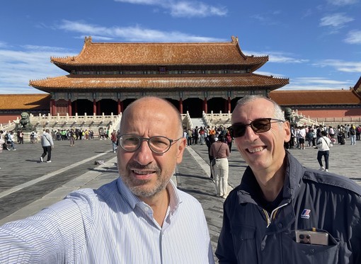 Il sindaco Rasero e il consigliere Berzano ritratti in una foto d'archivio durante una visita in Cina