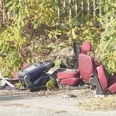 Decoro urbano, ennesima denuncia social: "Via dello Scalo è una discarica" Decoro urbano, ennesima denuncia social: "Via dello Scalo è una discarica"