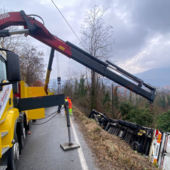 Le operazioni di recupero del mezzo pesante