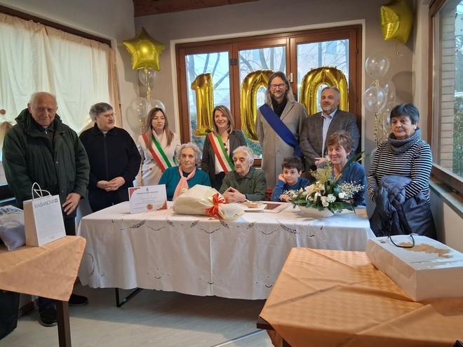 Fontanile in festa per il secolo di vita di Esterina Rizzolo