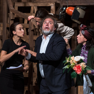 “Rumori fuori scena” chiude la stagione del Teatro Alfieri: ultimi biglietti per la commedia cult di Michael Frayn