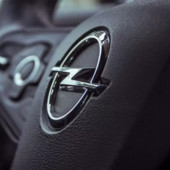 Airbag difettosi e rischio esplosione, maxi richiamo per alcuni modelli Opel