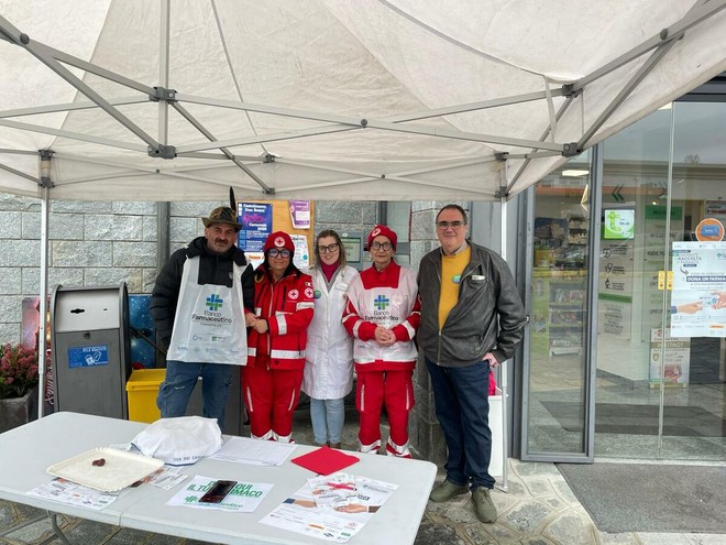 Banco Farmaceutico, successo a Piovà Massaia anche grazie a Croce Rossa e Alpini