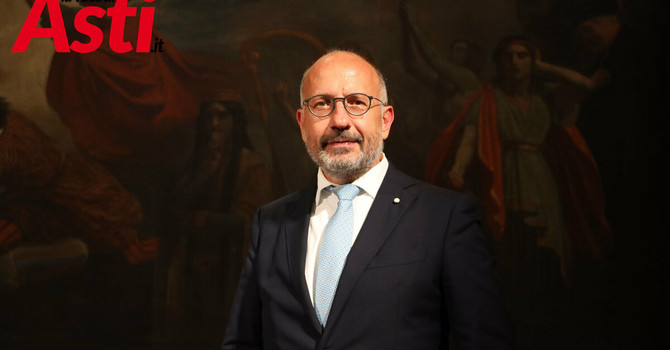 Maurizio Rasero, sindaco di Asti presidente dimissionario di Banca di Asti, ritratto da Merfephoto - Efrem Zanchettin a margine della presentazione della Stagione 2026 del Teatro Alfieri Maurizio Rasero, sindaco di Asti presidente dimissionario di Banca di Asti, ritratto da Merfephoto - Efrem Zanchettin a margine della presentazione della Stagione 2026 del Teatro Alfieri