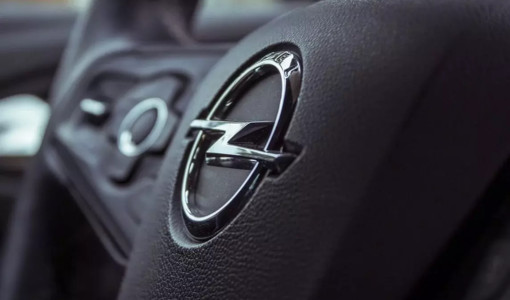 Airbag difettosi e rischio esplosione, maxi richiamo per alcuni modelli Opel