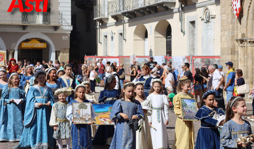 La sfilata dei bambini il sabato del Palio La sfilata dei bambini il sabato del Palio
