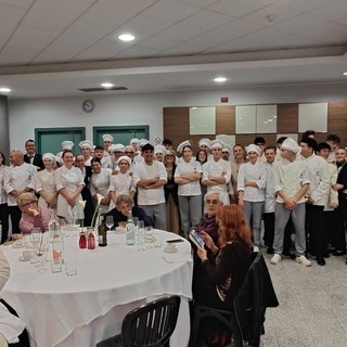 Alla scuola alberghiera di Asti e Agliano una cena dal mondo per festeggiare la fine dell’Erasmus e degli stage