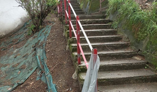 La scalinata di piazza del Palio