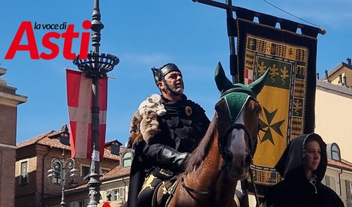 Palio di Asti: il fascino immutato della corsa astigiana, tra piazze antiche e rioni pronti alla sfida [PROGRAMMA e TEMI DEL CORTEO]