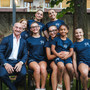 Il campione olimpico Jury Chechi con un gruppo di atlete della Cuneo Ginnastica Il campione olimpico Jury Chechi con un gruppo di atlete della Cuneo Ginnastica