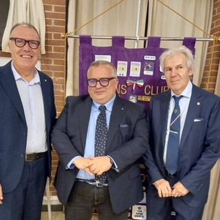 Nell'immagine, da sinistra a destra, il sindaco Cavallero, il presidente di Asti Musei Lepore e il presidente Lions Narciso
