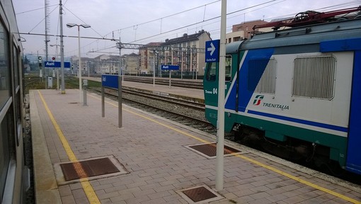 Binari della stazione di Asti