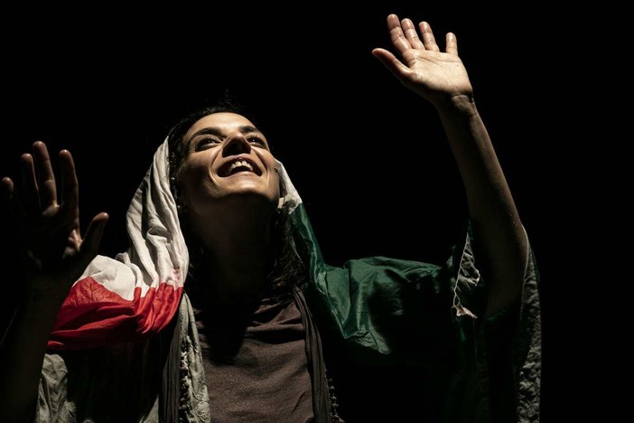 Al Festival dei Popoli, lo spettacolo "Sindrome Italia" Al Festival dei Popoli, lo spettacolo "Sindrome Italia"