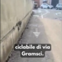 Un fermo immagine estrapolato dal video postato sui social dal consigliere Malandrone Un fermo immagine estrapolato dal video postato sui social dal consigliere Malandrone